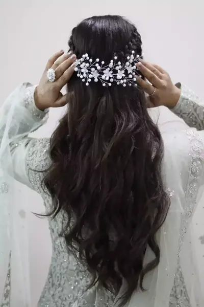 Bridal hairstyling with a dupatta setting, Mumbai