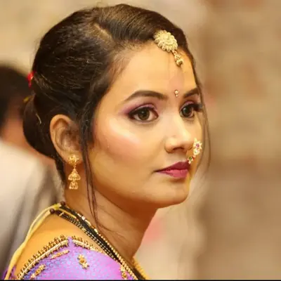 Marathi bridal makeup for a Thane wedding