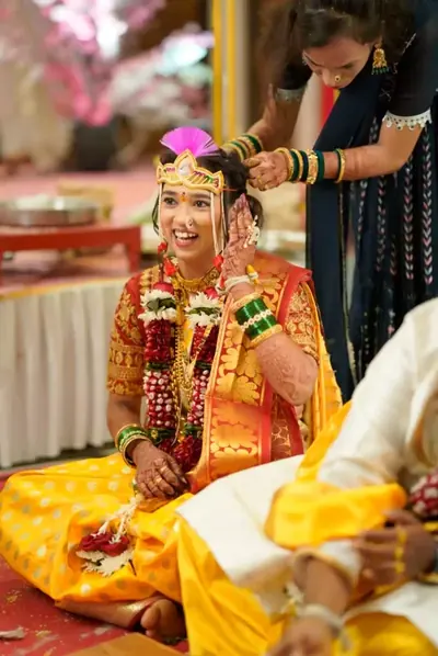 Marathi bride in Kharghar with traditional saree draping