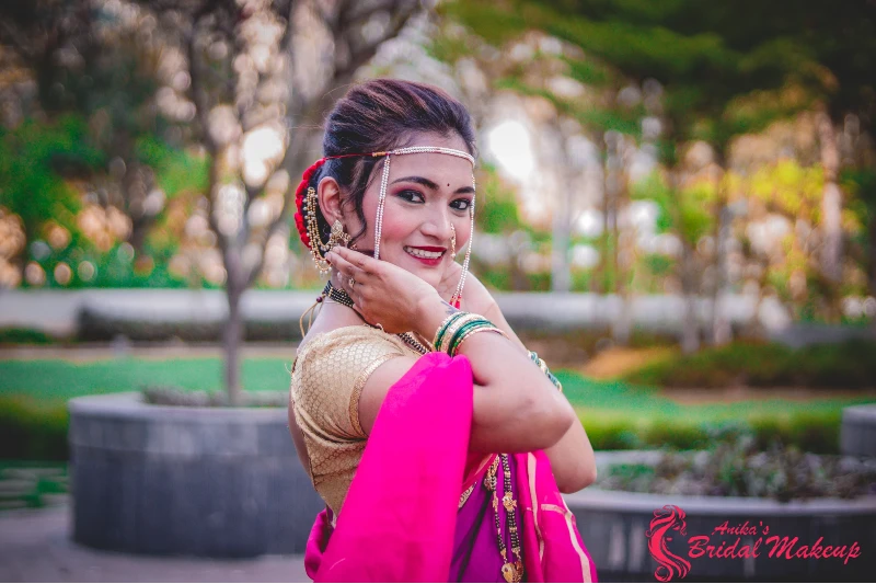 Maharashtrian Look Photoshoot | Indoor Saree Photoshoot Poses | Marathi  look Photoshoot Poses idea - YouTube